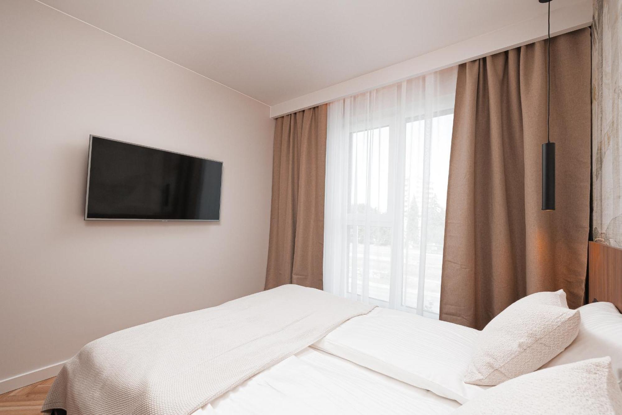 Studio Verde Legnicka Residence Wroclaw Bagian luar foto